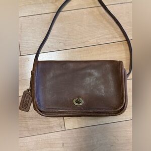Vintage Coach Dinky Crossbody Bag